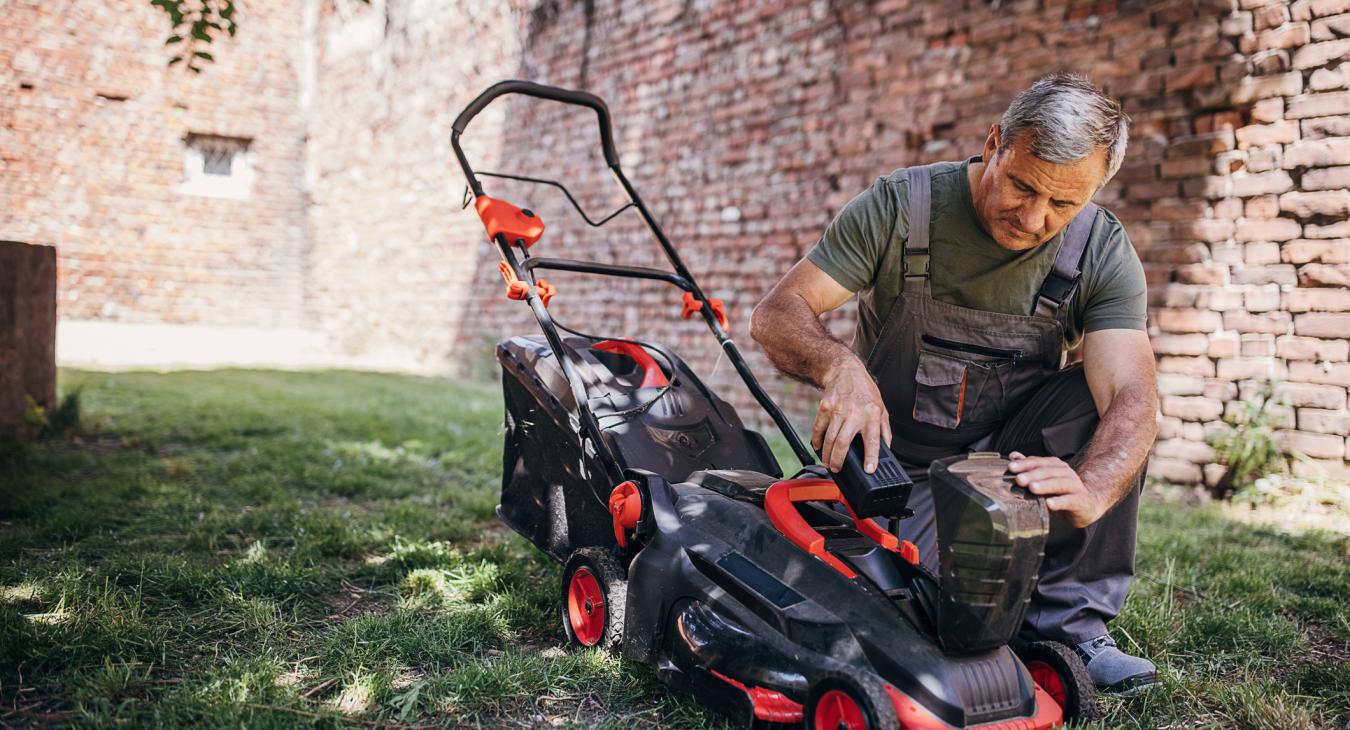 battery powered lawn mower